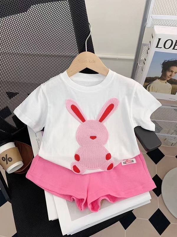 Girls White Bear Graphic Suit – Rs.1079 – Sheinn Pakistan