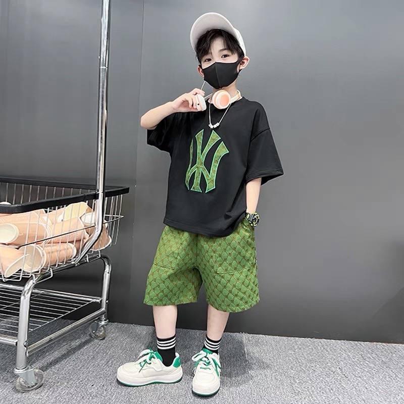 Boys Black Fitness Letter Suit – Rs.1079 – Sheinn Pakistan