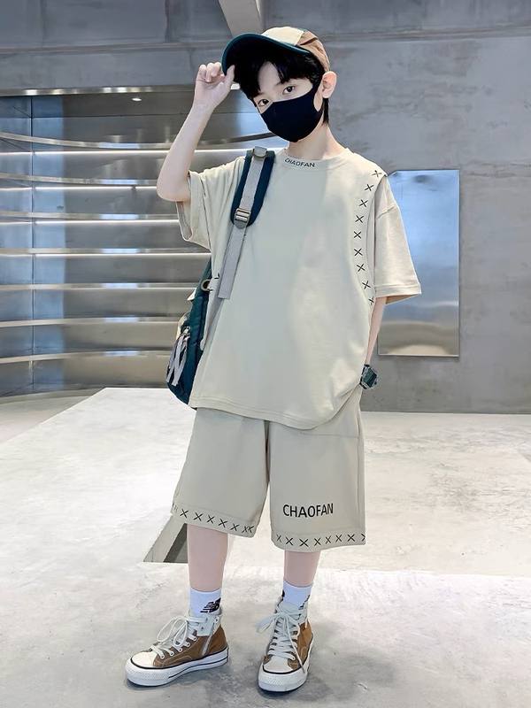 Boys Light Grey Minimal Suit – Rs.1079 – Sheinn Pakistan